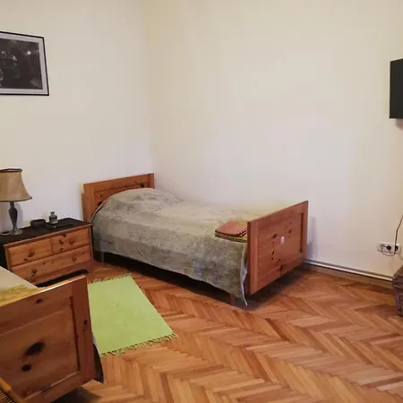 بيت ضيافة Arthouse Lucrezia 3*