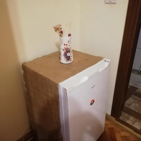 Arthouse Lucrezia بيت ضيافة 3*