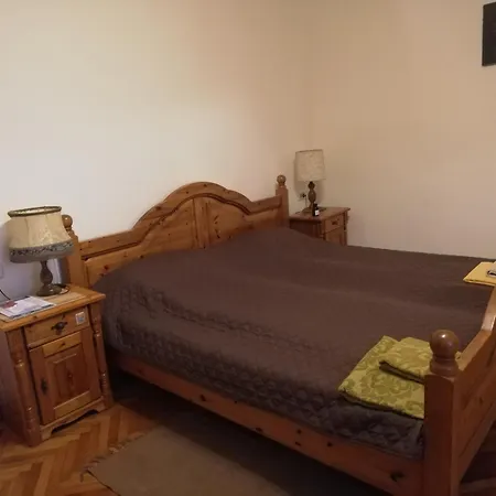 Arthouse Lucrezia بيت ضيافة