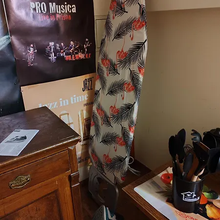 Arthouse Lucrezia تيميشورا