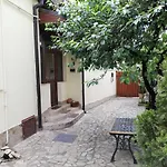 Arthouse Lucrezia 3*