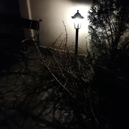 Πανσιόν Arthouse Lucrezia