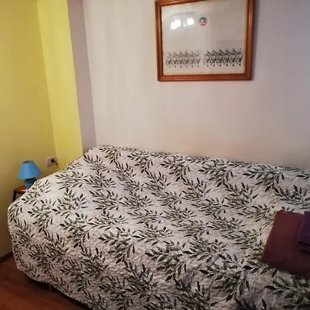 Πανσιόν Arthouse Lucrezia 3*