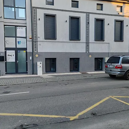 Arthouse Lucrezia טימישוארה